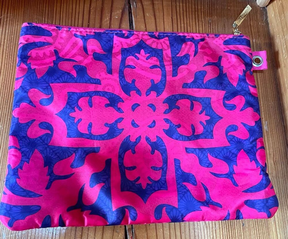 Bath and Body Works - Cosmetic Bag